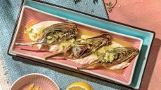 Αγκινάρες ψητές σκορδάτες