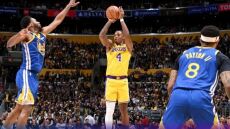 ΝΒΑ - Λέικερς-Γουόριορς 104-101: «Ματς μπολ» με ήρωα τον Λόνι Γουόκερ - Δείτε βίντεο