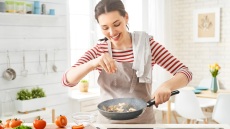 Καθημερινό τραπέζι: 10 εύκολες και γρήγορες συνταγές