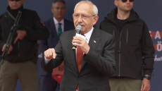 Τουρκία - Με αλεξίσφαιρο γιλέκο και φρουρούς με αυτόματα ο Κιλιτσντάρογλου σε προεκλογική ομιλία