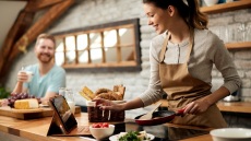 7 tips για να κάνουμε τη ζωή μας στην κουζίνα πιο εύκολη