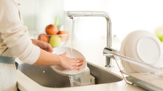 Αυτή είναι η καλύτερη ώρα για το πλύσιμο των πιάτων