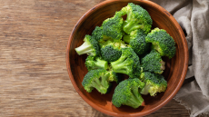 Τρώτε μπρόκολο για να περιορίσετε τις δερματικές αλλεργίες, συνιστά έρευνα