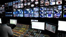 Οι εκλογές στα κανάλια: Με Τρέμη, Στάη, Λαζόπουλο και… Ράδιο Αρβύλα τα αποτελέσματα