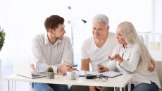 Μήπως είστε μεγάλοι για να ασφαλιστείτε; Οι εξετάσεις που δίνουν την απάντηση