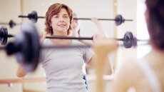 Εμμηνόπαυση: Η No1 άσκηση που ανακουφίζει τα συμπτώματα της κλιμακτηρίου