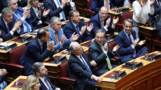 Εκλογές 2023 -  Επανεξελέγη πρόεδρος της Βουλής με 270 ψήφους ο Τασούλας 