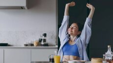 Οστεοπόρωση: Πέντε πράγματα που μπορούμε να κάνουμε κάθε πρωί για γερά οστά