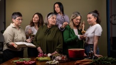 Πέντε μαγείρισσες από όλη την Ελλάδα και τα μυστικά της κατσαρόλας