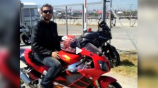 Θρήνος για τον αστυνομικό που σκοτώθηκε στην Κατεχάκη - Πήγαινε να γιορτάσει με φίλους την ειδικότητα ο γιατρός που τον παρέσυρε