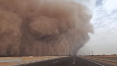 Αίγυπτος: Αμμοθύελλα κάλυψε το Κάιρο και τη Διώρυγα του Σουέζ