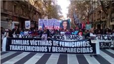 Αργεντινή: Μια ακόμα γυναικοκτονία έβγαλε χιλιάδες διαδηλώτριες στους δρόμους του Μπουένος Άιρες