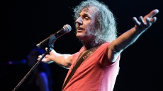 Βασίλης Παπακωνσταντίνου: «Ο Μίκης, ο Λοΐζος, ο Μικρούτσικος και οι άλλες σημαντικές συνεργασίες της 50χρονης καριέρας μου» 