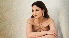 Συνατσάκη: Δίχασαν οι δηλώσεις της για το φύλο του παιδιού της - «Ζει και αναπνέει για δημοσιότητα» γράφουν στο Twitter