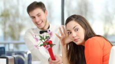 Πρώτο ραντεβού: Σε πόσα λεπτά καταλαβαίνουμε ότι θα υπάρξει και δεύτερο; Έρευνα απαντά