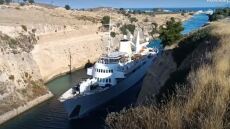 «Christina O»: Στη διώρυγα της Κορίνθου η θρυλική θαλαμηγός του Ωνάση - Δείτε βίντεο