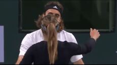 Στέφανος Τσιτσιπάς: «Κολλημένος» με την Μπαντόσα - Η στιγμή που... ζει στο κεφάλι του και η απάντησή της