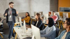 Μακροζωία: Ποιοι παράγοντες προσθέτουν χρόνια στο προσδόκιμο ζωής και ποιοι αφαιρούν