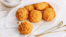 Πατατοκροκέτες με μοτσαρέλα