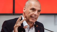 Το μήνυμα Ισραηλινού σε Βαρουφάκη: «Καθεστώς χούντας στο Ισραήλ, βοηθήστε μας!»