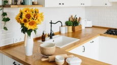 10 βασικά λάθη που κάνετε στο καθάρισμα της κουζίνας