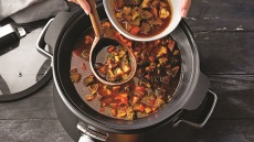 Γιατί οι χύτρες επιστρέφουν στις κουζίνες του πλανήτη