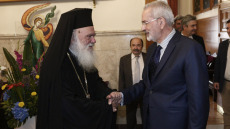 Συνάντηση του Αρχιεπισκόπου Ιερωνύμου με τον υπηρεσιακό πρωθυπουργό, Ιωάννη Σαρμά