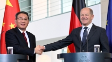 Γερμανία: Δηλώνει «έτοιμη» για στενότερη συνεργασία με την Κίνα