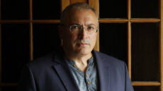 Χοντορκόφσκι: Να προσφερθεί βοήθεια στον Πριγκόζιν για να ανατρέψει το καθεστώς του Πούτιν