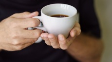 Δεν φαντάζεστε με τι μπορείτε να αντικαταστήσετε τη ζάχαρη στον καφέ σας