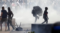 Γαλλία: Συγκρούσεις στο Παρίσι σε πορεία για τον 17χρονο Ναέλ που σκοτώθηκε από αστυνομικά πυρά