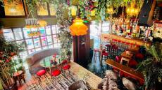 Εκεί που είναι πάντα καλοκαίρι: 5 εξωτικά στέκια της Αθήνας