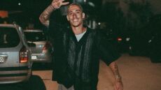 Κώστας Τσιμίκας: Διασκέδασε με κλαρίνα στην Πρέβεζα ο ποδοσφαιριστής της Λίβερπουλ - Δείτε βίντεο 