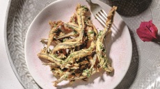 Γαύρος τηγανητός: ο απόλυτος καλοκαιρινός μεζές