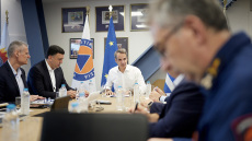 Μητσοτάκης: «Απόλυτη εγρήγορση, θα πάρουμε νέα αεροσκάφη και ελικόπτερα» - Σύσκεψη  για την αντιπυρική περίοδο