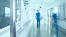 Θεσσαλονίκη: Συγγενής ασθενούς επιτέθηκε και απείλησε ειδικευόμενη γιατρό για μία… συνταγή