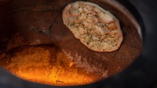 Ο ινδικός φούρνος tandoor, με ιστορία από το 2.600 π.Χ