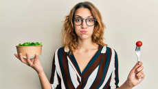 Φούσκωμα: Πέντε πράγματα που κάνουν οι ειδικοί για να το ξεπεράσουν