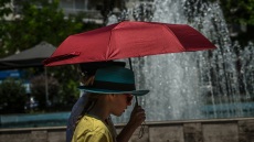 Καύσωνας Κλέων - Θοδωρής Κολυδάς: Από το Σάββατο τα «καλά νέα» - Πότε θα φανεί η πτώση της θερμοκρασίας