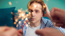 Μάνος Καρατζογιάννης: Ο «νέος» μύθος της Νάνας Μούσχουρη