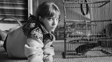 Jane Birkin: «Φιλήστε το χώμα του Παρθενώνα και προσευχηθείτε για μένα». 