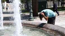 Νέο έκτακτο της ΕΜΥ για τον καύσωνα: «Καμίνι» η χώρα - Μέχρι και 46 βαθμούς θα φτάσει ο υδράργυρος 