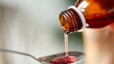 Ο ΠΟΥ κρούει τον κώδωνα για μολυσμένο αντιβηχικό σιρόπι