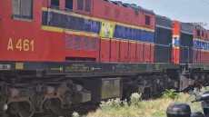 Σύγκρουση εμπορικής αμαξοστοιχίας με φορτηγό στο τελωνείο της Οινόης - Δεν υπάρχουν τραυματίες