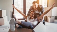 Γιατί οι νέοι δεν θέλουν να κάνουν παιδιά – Τι θα μπορούσε να τους αλλάξει γνώμη