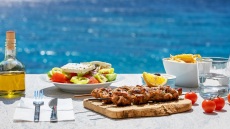 Φαγητό στις διακοπές: Tips για να κρατήσετε το budget σε ένα επίπεδο 