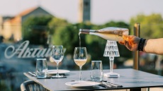 Ακταίον: το all day restaurant στη Ρόδο με την πλούσια ιστορία