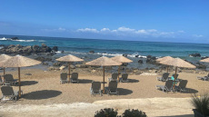 Κίνημα της Πετσέτας - Κέρκυρα: 5 μαγαζιά είχαν κάνει παράνομη κατάληψη με ομπρελοκαθίσματα σε παραλίες - Δείτε βίντεο