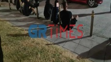 Θεσσαλονίκη: Στον εισαγγελέα οι τρεις οπαδοί που κυκλοφορούσαν με ρόπαλα και πυρσούς