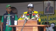 Ζιμπάμπουε: Ψηφίστε με για να πάτε στον παράδεισο, υπόσχεται ο πρόεδρος